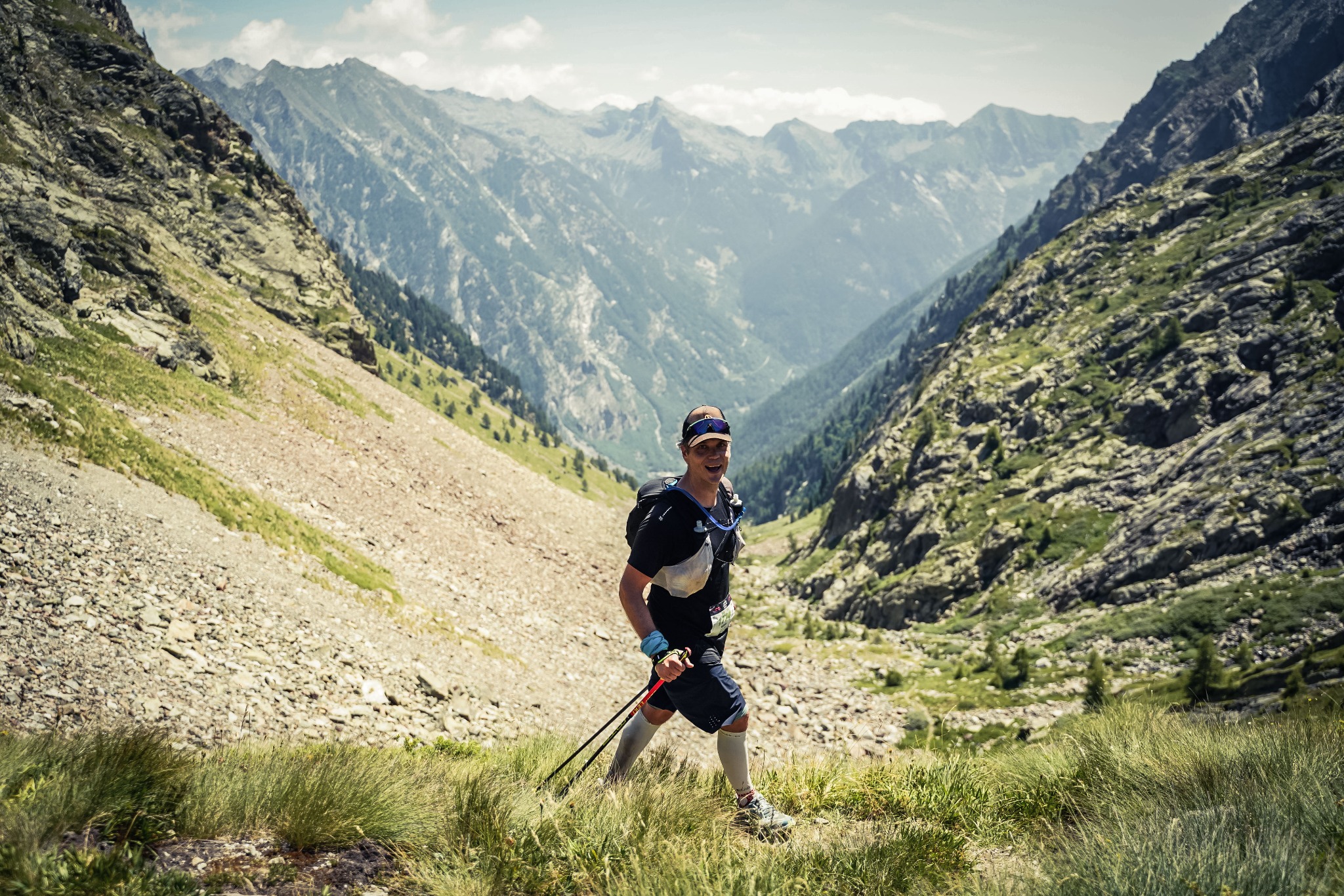 Volker tijdens een trailrun in de bergen
